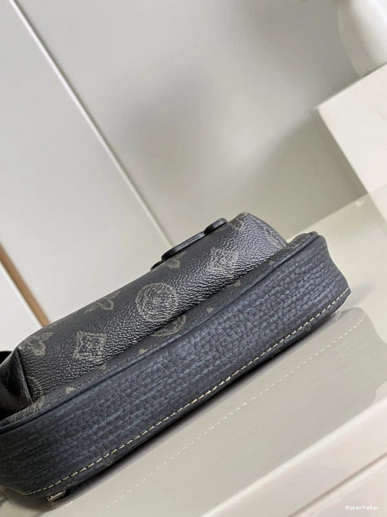 NM AVENUE BAG LOUIS VUITTON SLING 0813